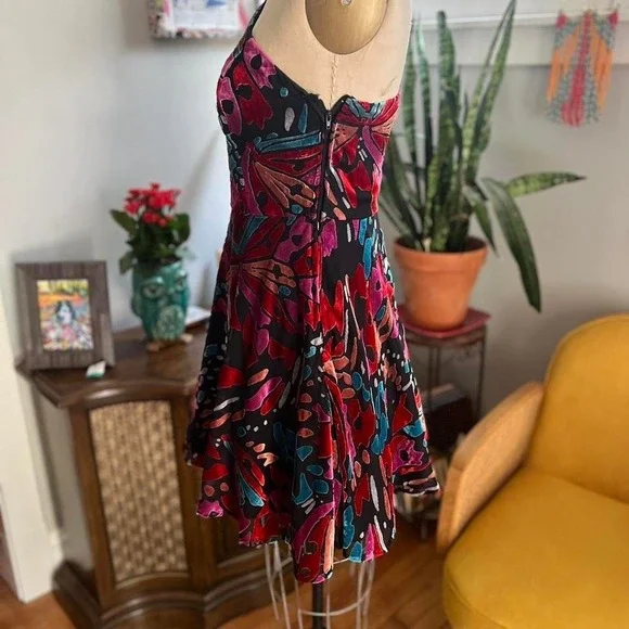 City Studio vintage y2k one shoulder butterfly mini dress in burnout velvet - - Picture 5 of 7